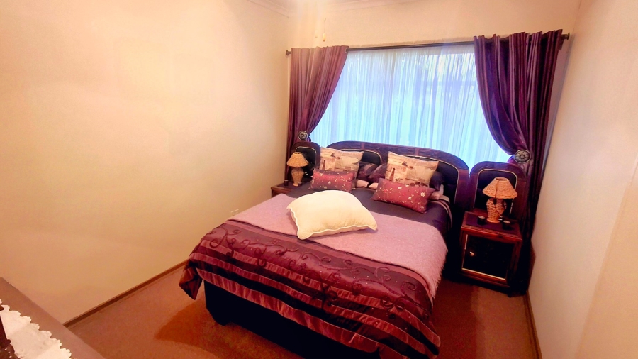 3 Bedroom Property for Sale in Vaalpark Free State